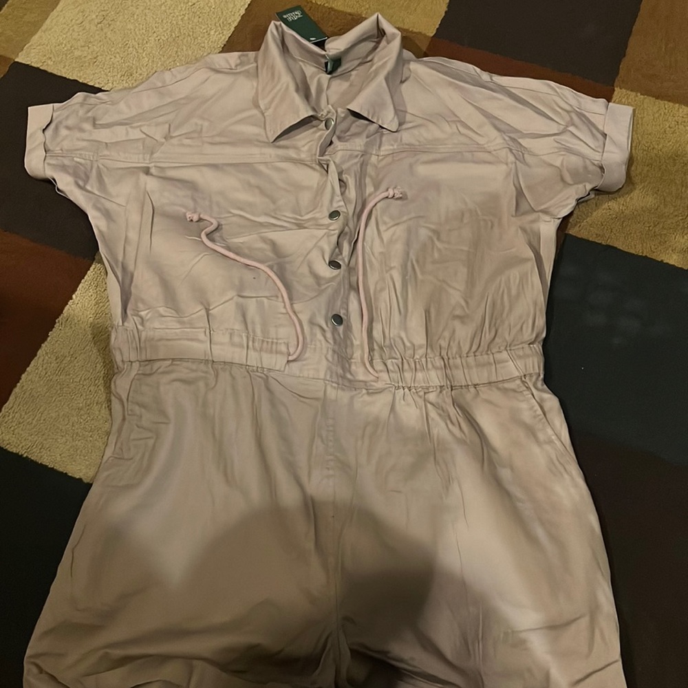 Rose color romper size xxl
